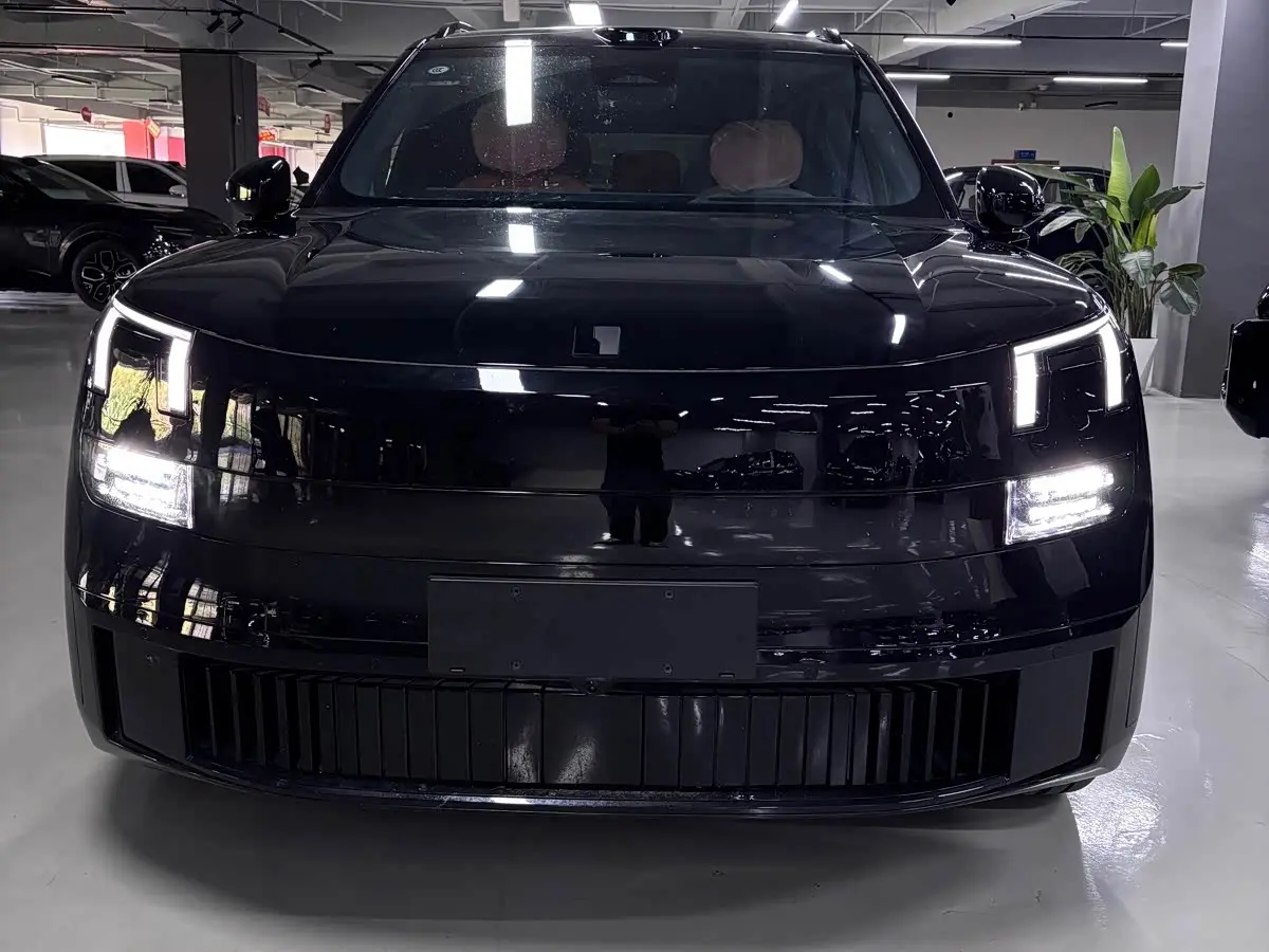 Lynk & Co 900 2026 — Photo 2/9