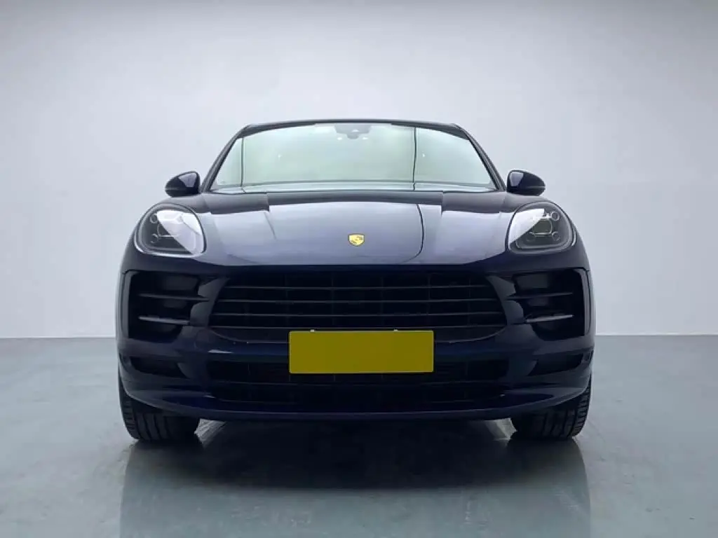 Porsche Macan 2021 — Photo 2/19