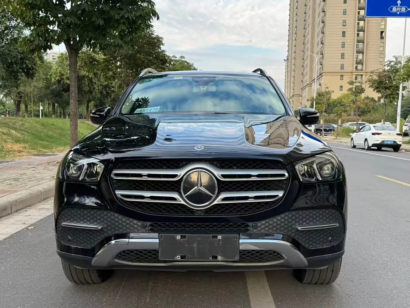 Mercedes-Benz GLE 2020 — Фото 2/9