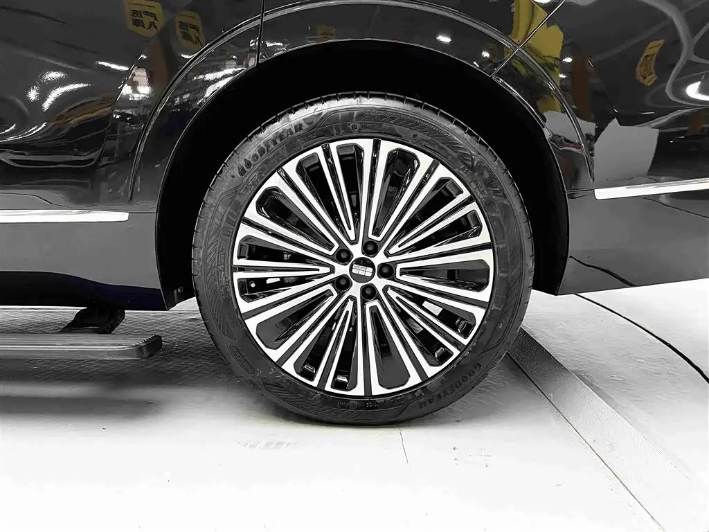 Geely Galaxy Galaxy M9 2025 — ფოტო 13/20