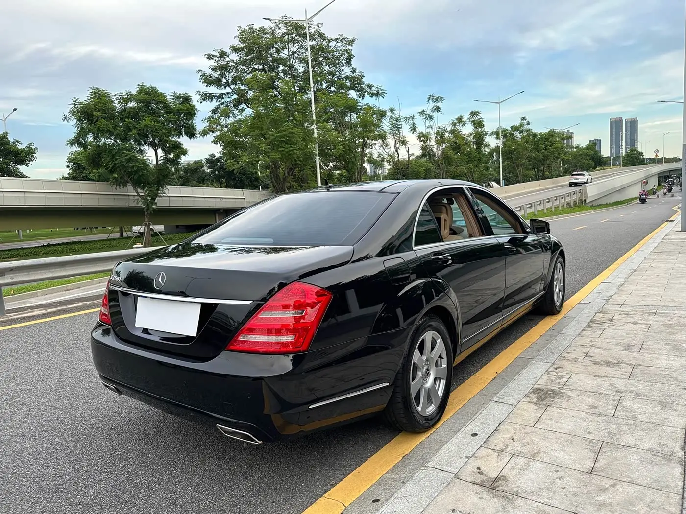 Mercedes-Benz S-Class 2013 — Şəkil 10/17