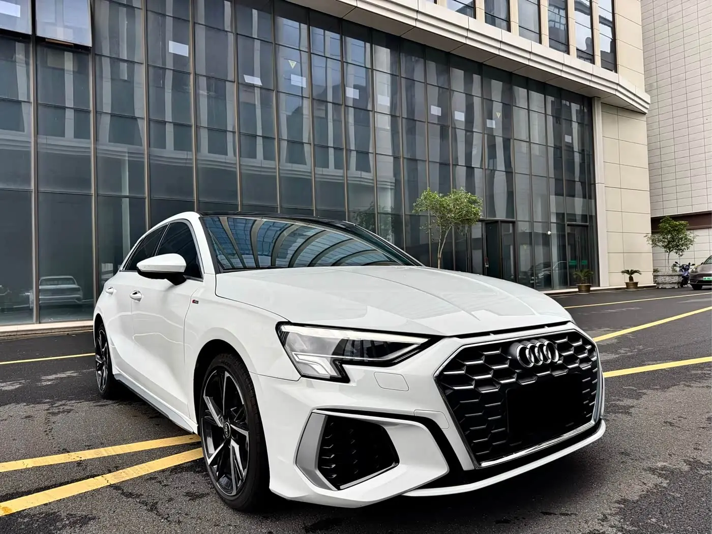 Audi A3 2023 — Photo 4/17