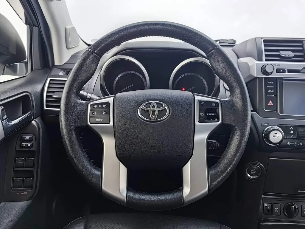 Toyota Prado 2017 — Фото 11/20