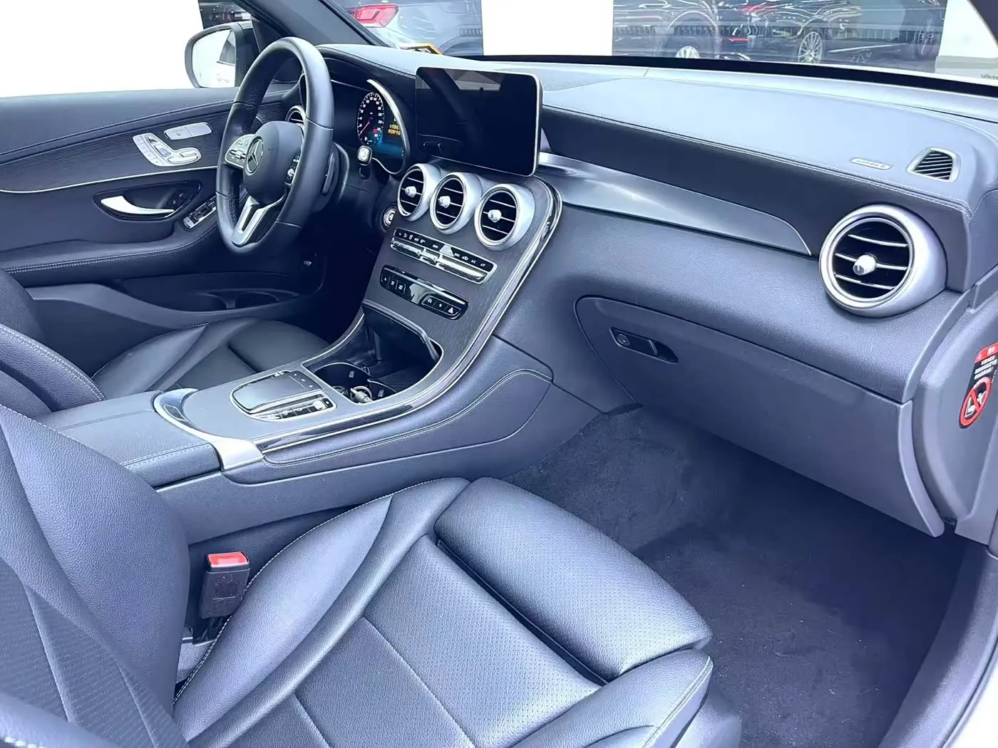 Mercedes-Benz GLC Coupe 2021 — Photo 10/15