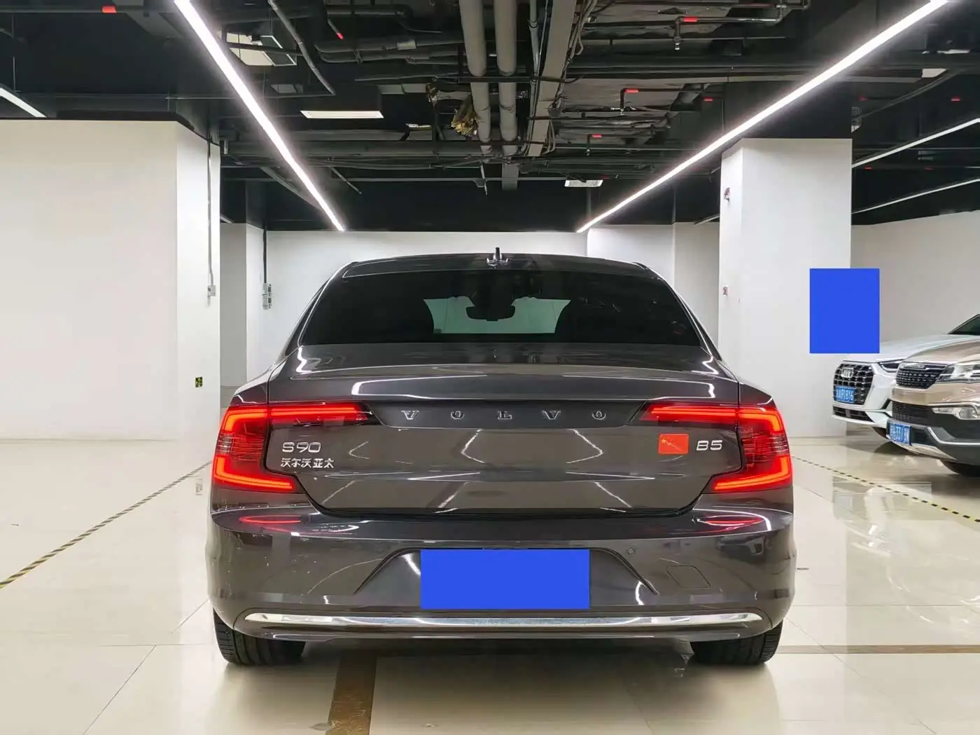 Volvo S90 2023 — Фото 3/9
