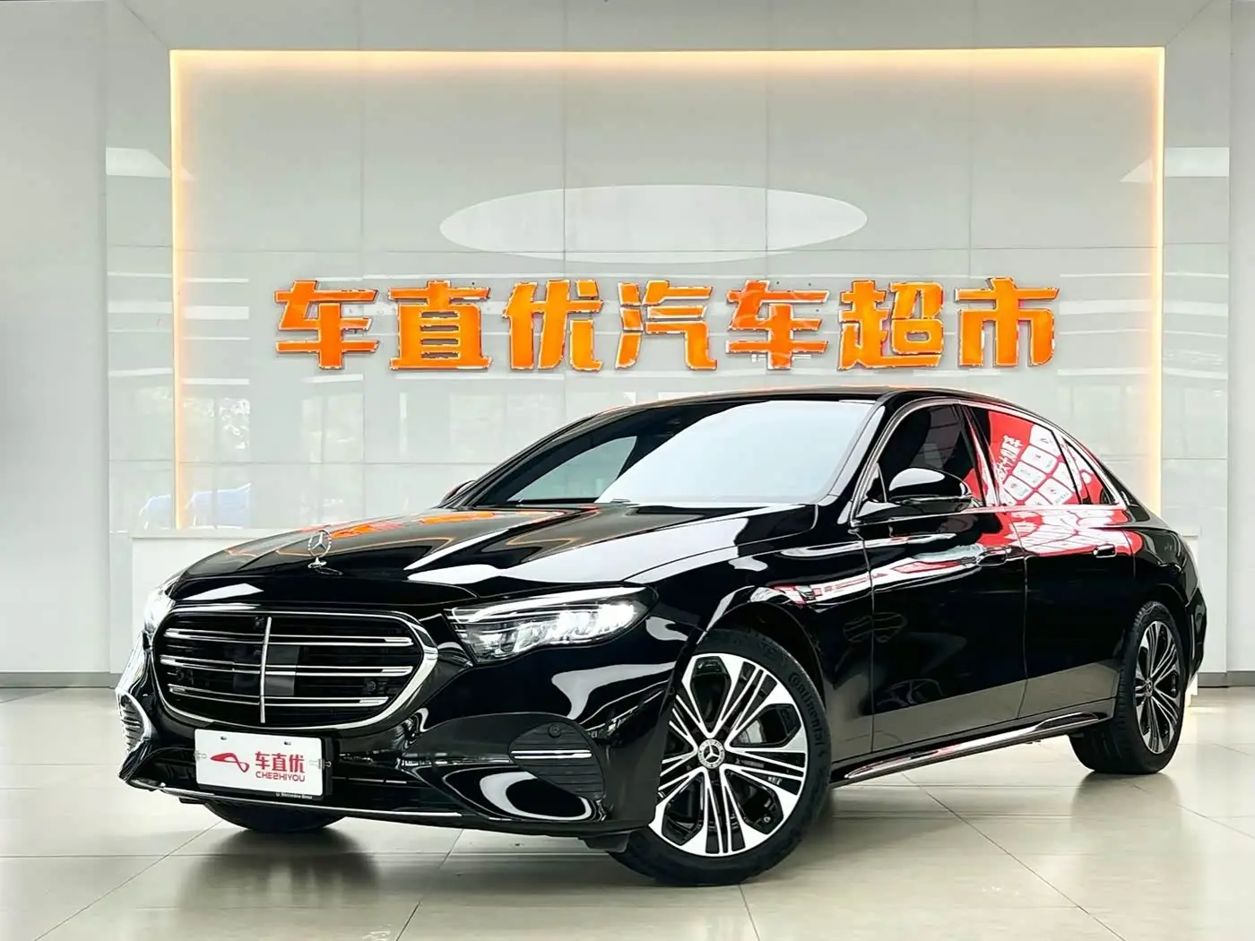 Mercedes-Benz E-Class 2025 — Фото 1/20
