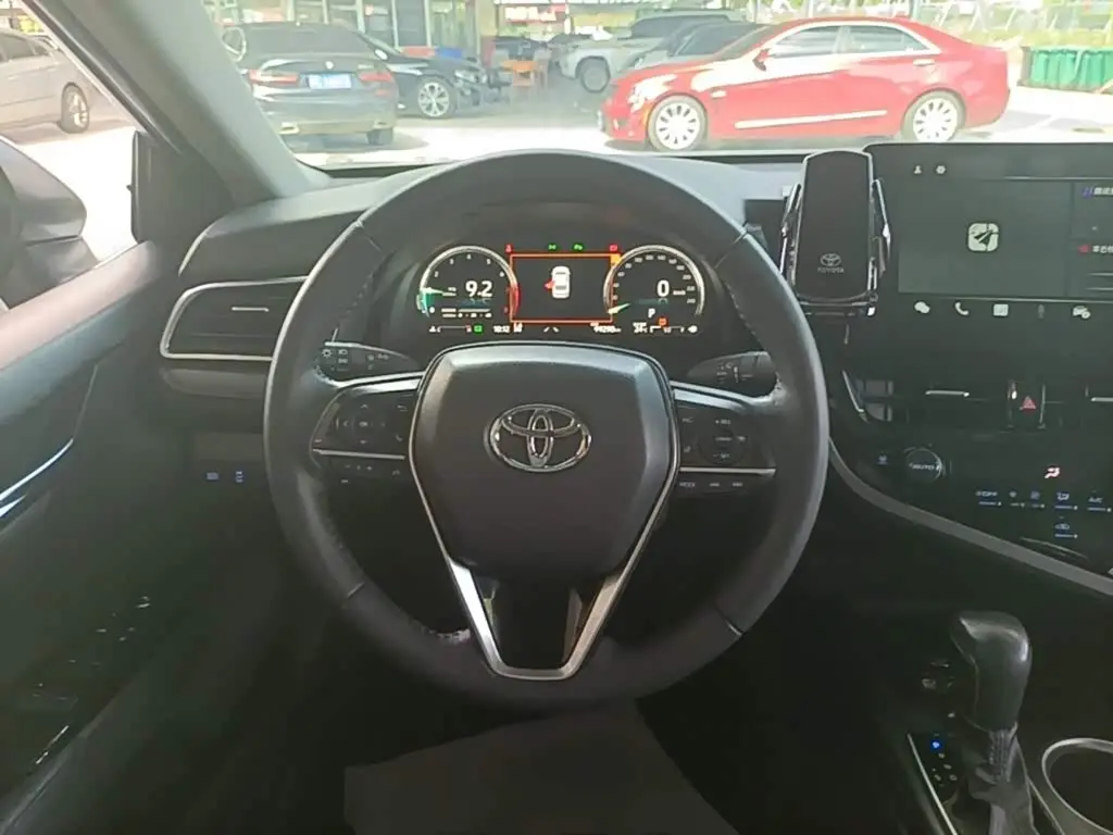 Toyota Camry 2021 — Фото 11/20