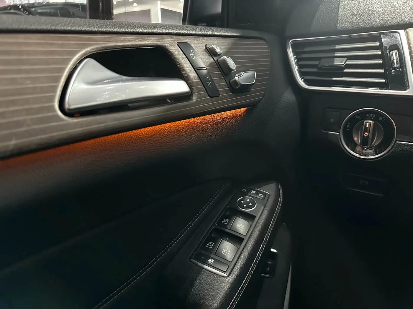 Mercedes-Benz GLE 2019 — Фото 12/17