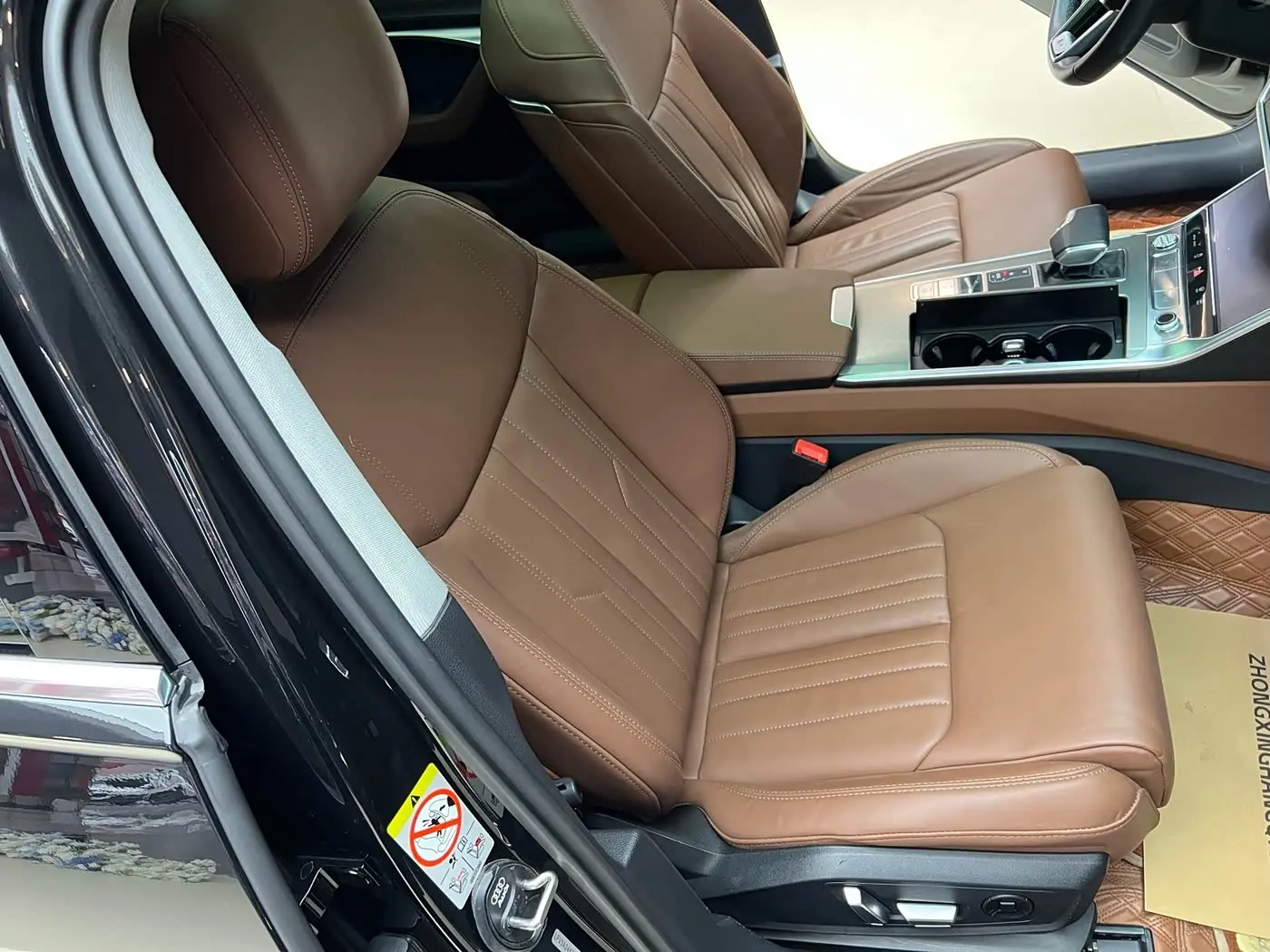 Audi A6L 2023 — Photo 14/20