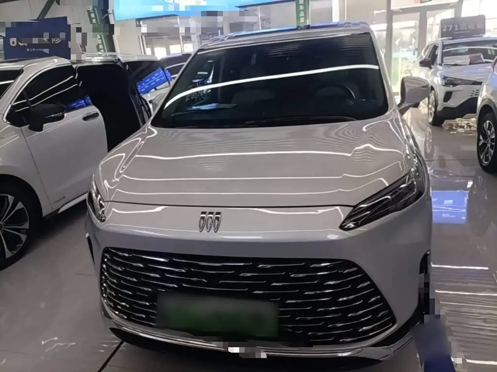Buick GL8 New Energy 2025 — Photo 3/20