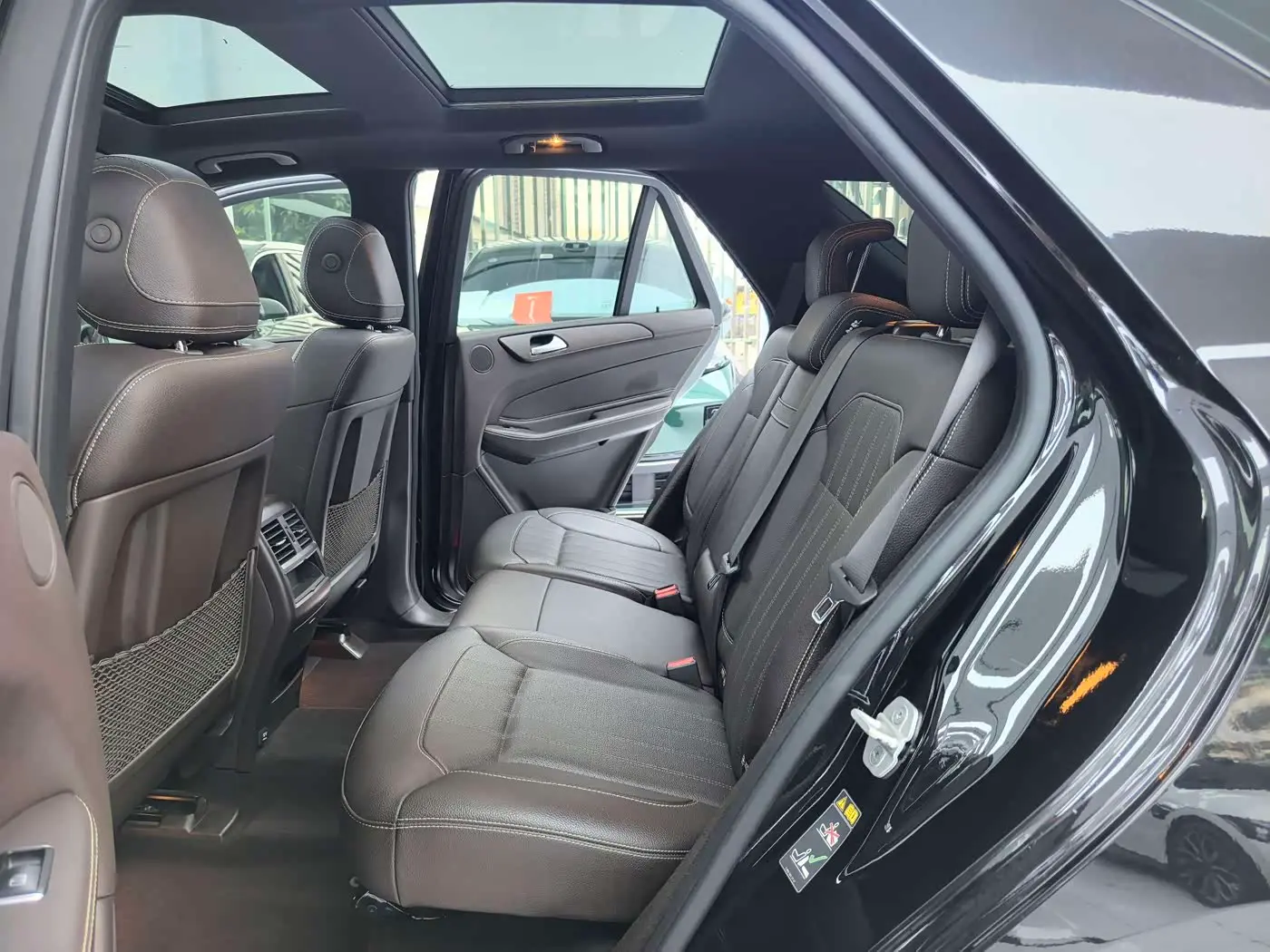 Mercedes-Benz GLE 2016 — Photo 11/16