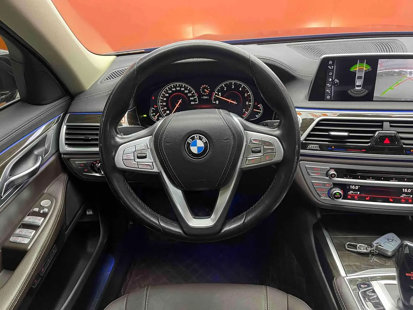 BMW 7 Series 2017 — Photo 12/20