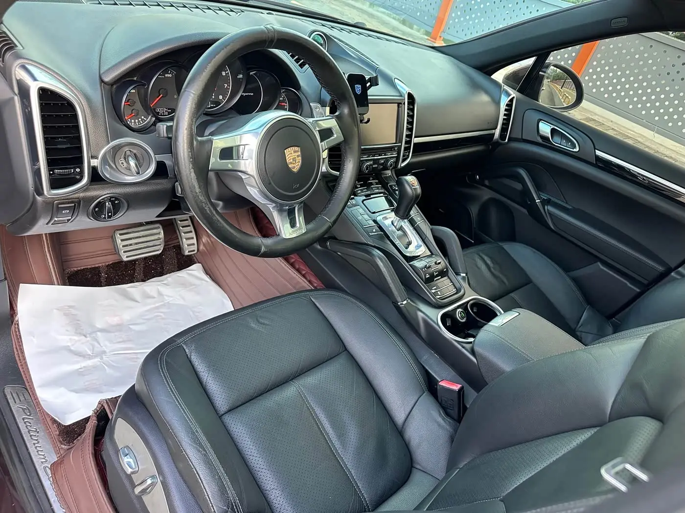Porsche Cayenne 2015 — Photo 5/15