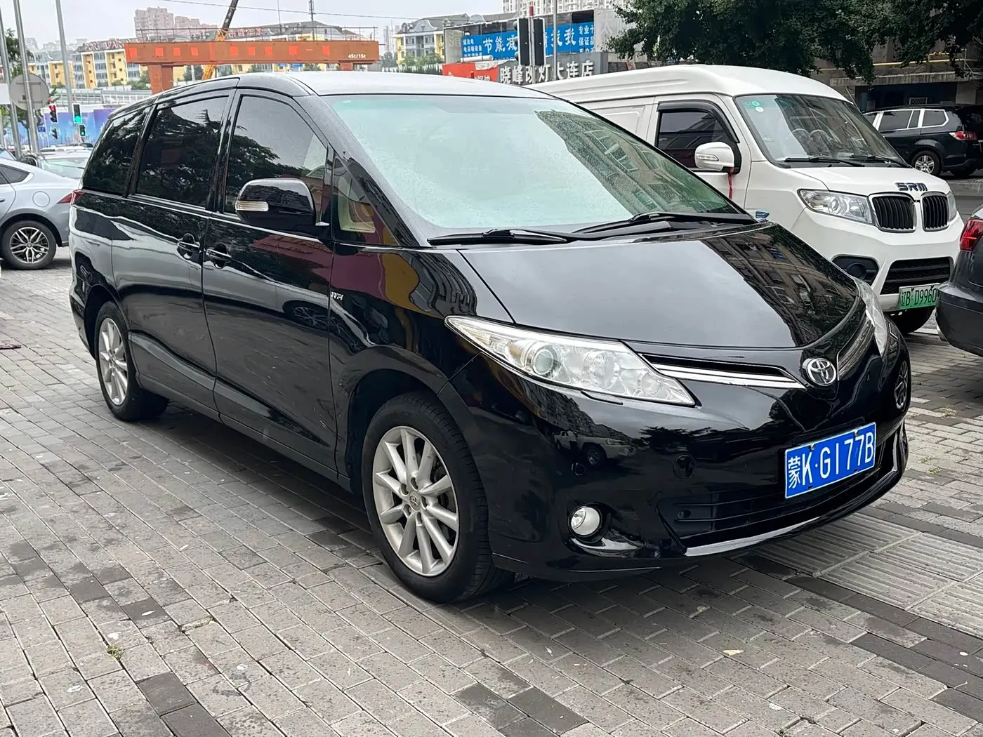 Toyota Previa 2018 — Photo 2/8