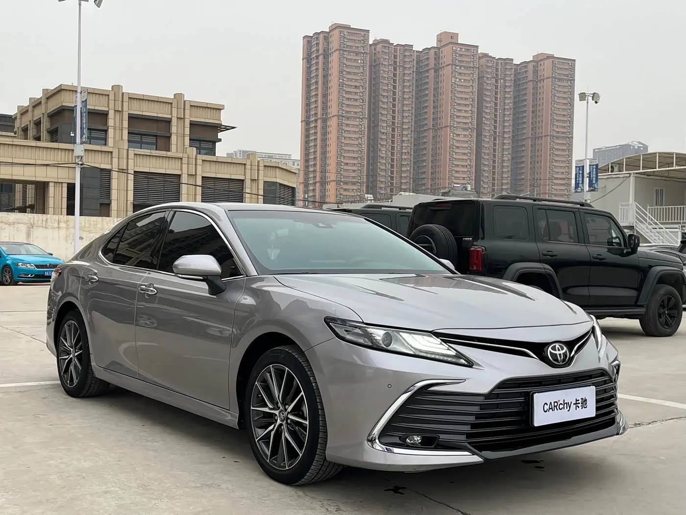 Toyota Camry 2023 — Photo 3/18