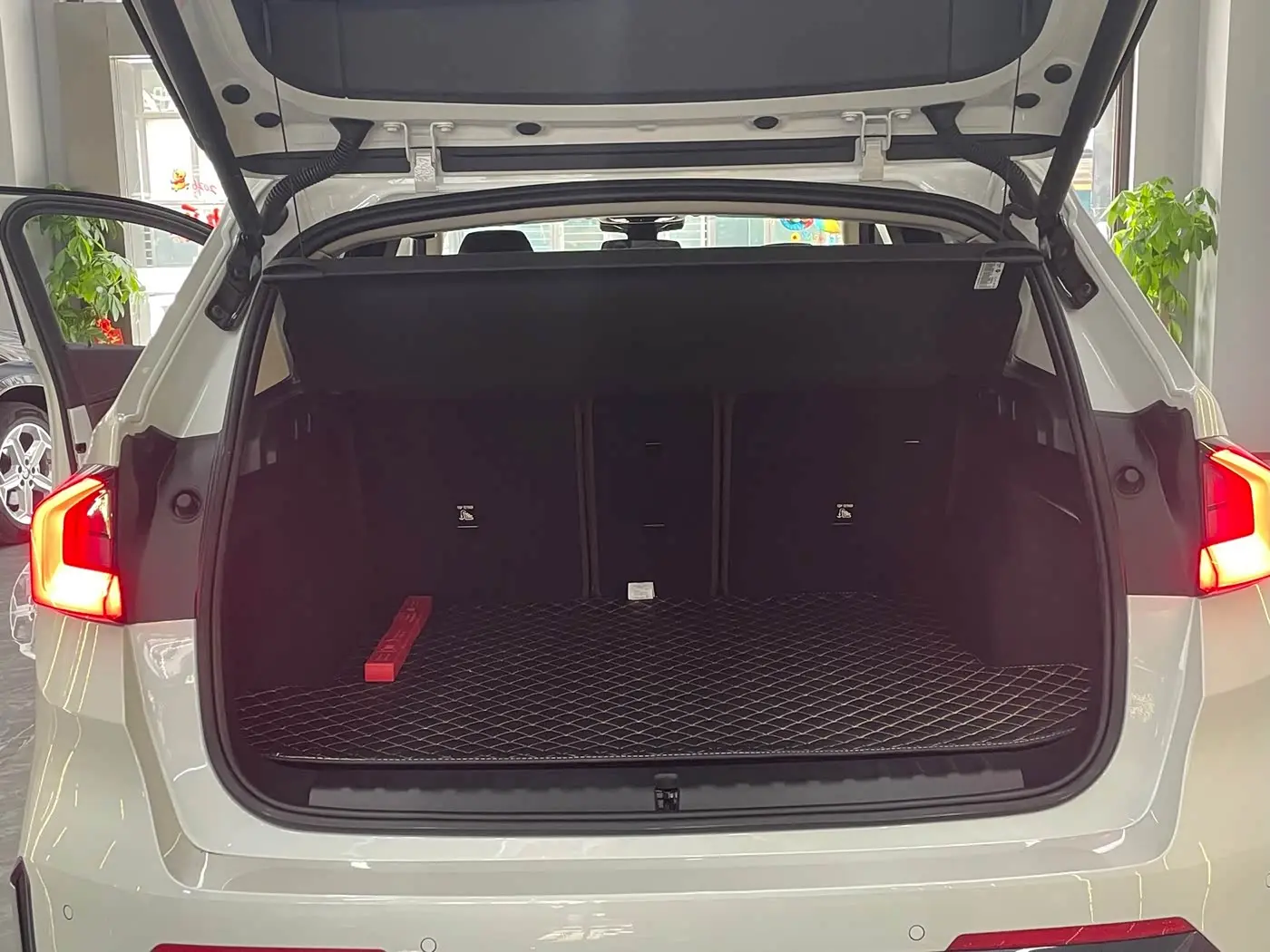BMW X1 2023 — Photo 9/17