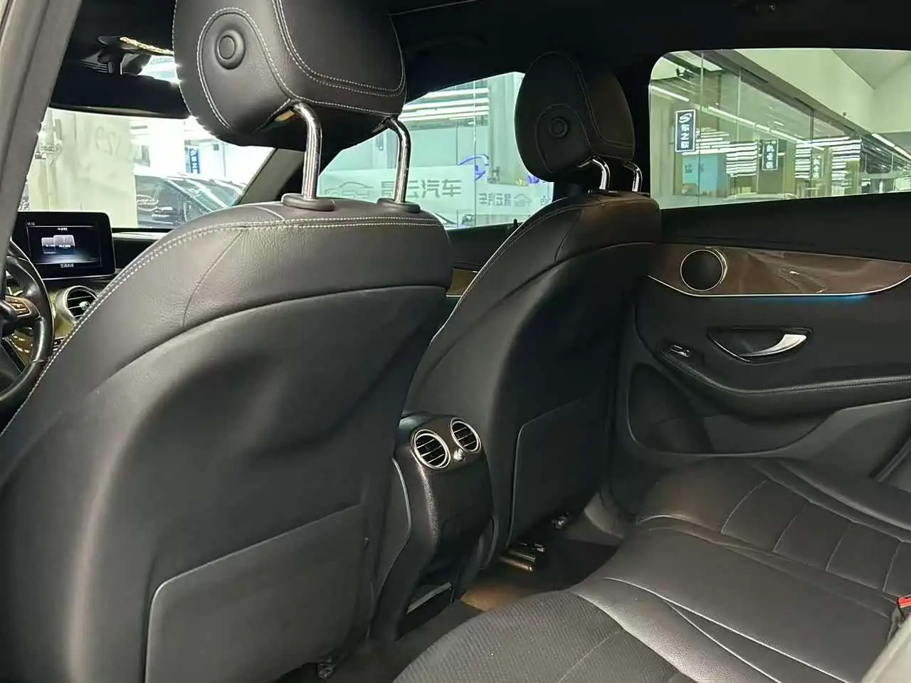 Mercedes-Benz GLC Coupe 2019 — Photo 5/20