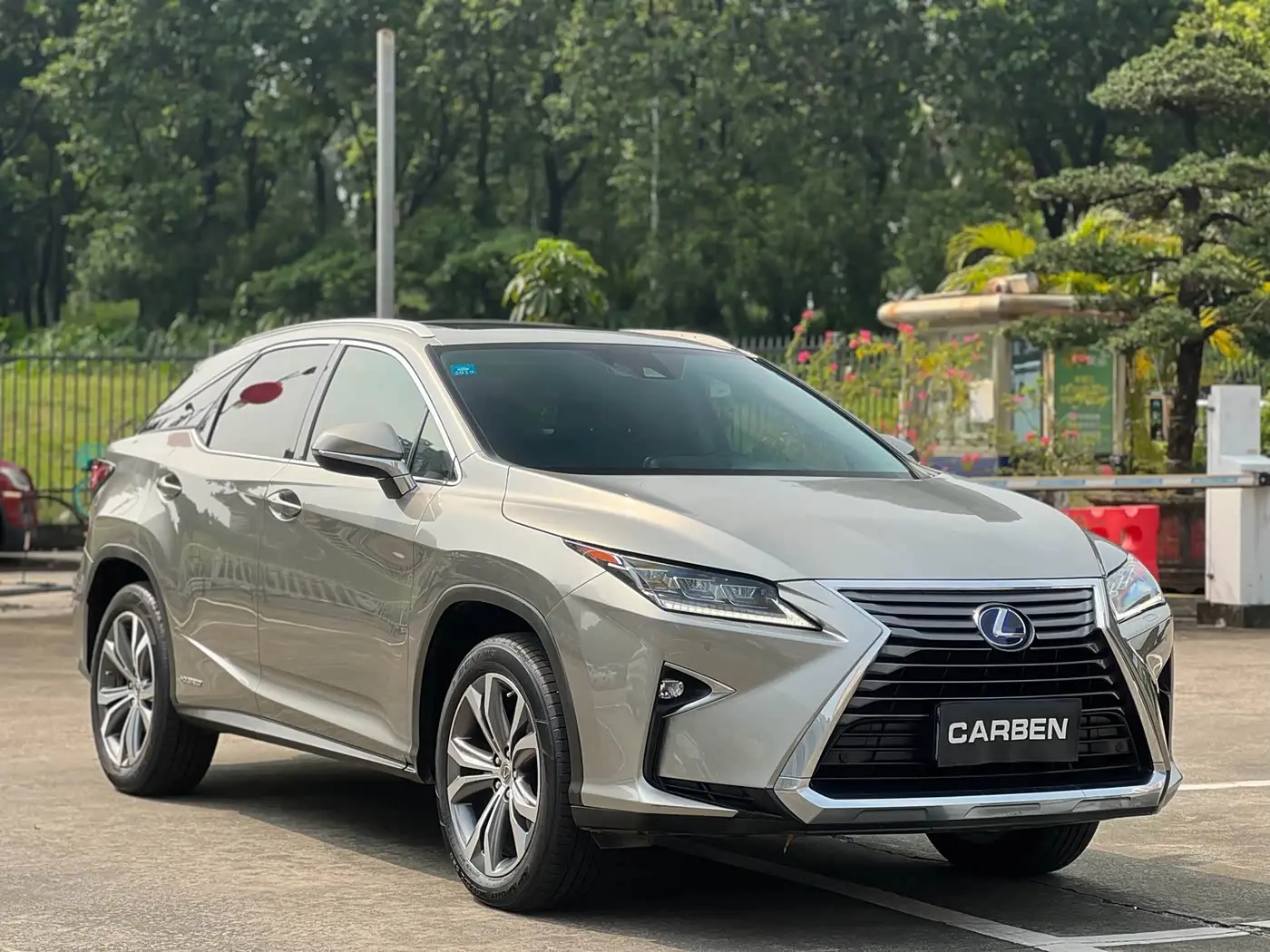 Lexus RX 2017 — Фото 3/20