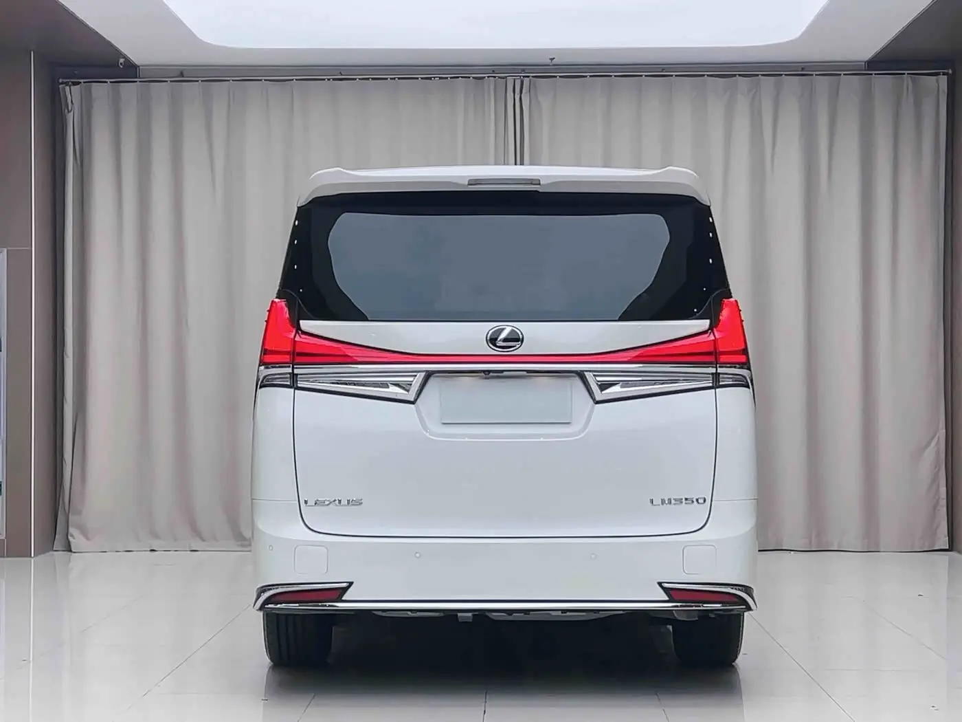 Toyota Alphard 2019 — Şəkil 20/20
