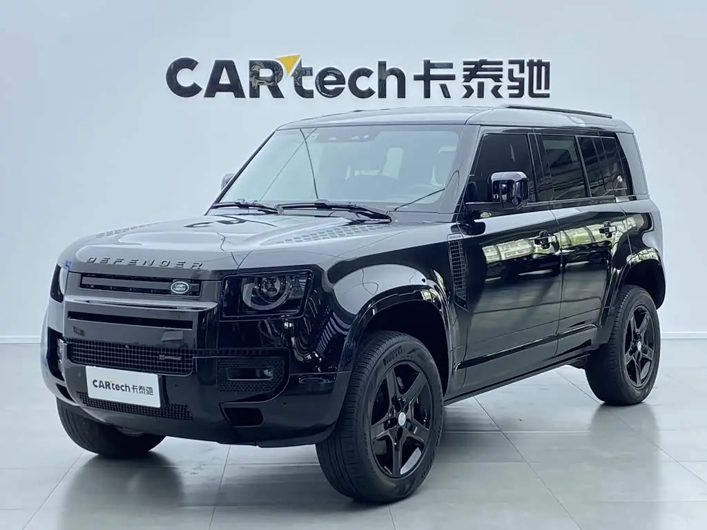 Land Rover Defender 2023 — Photo 1/20