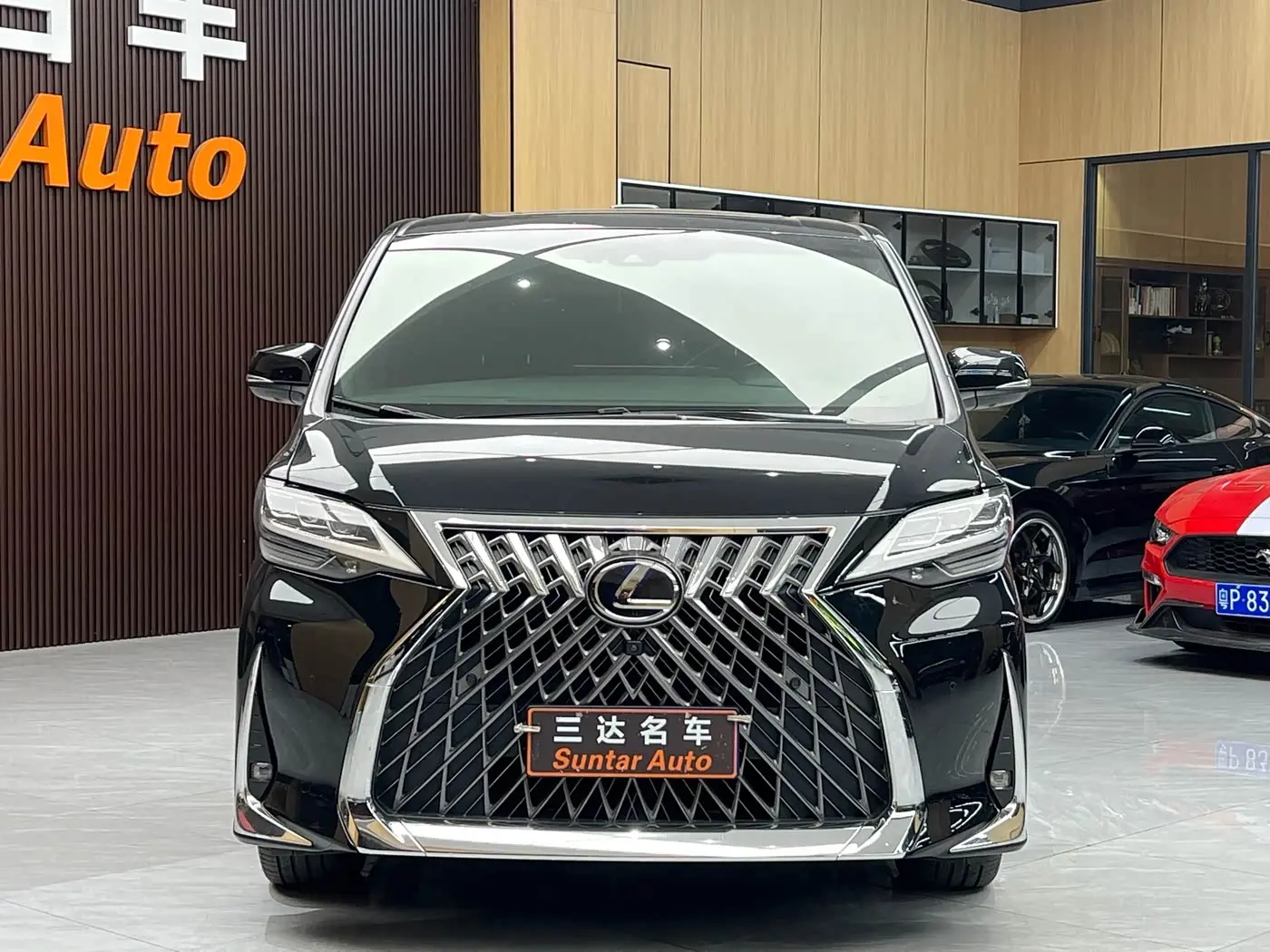 Lexus LM 2020 — Фото 2/20
