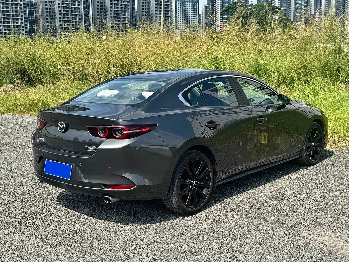 Mazda Mazda3 Axela 2025 — Photo 3/10