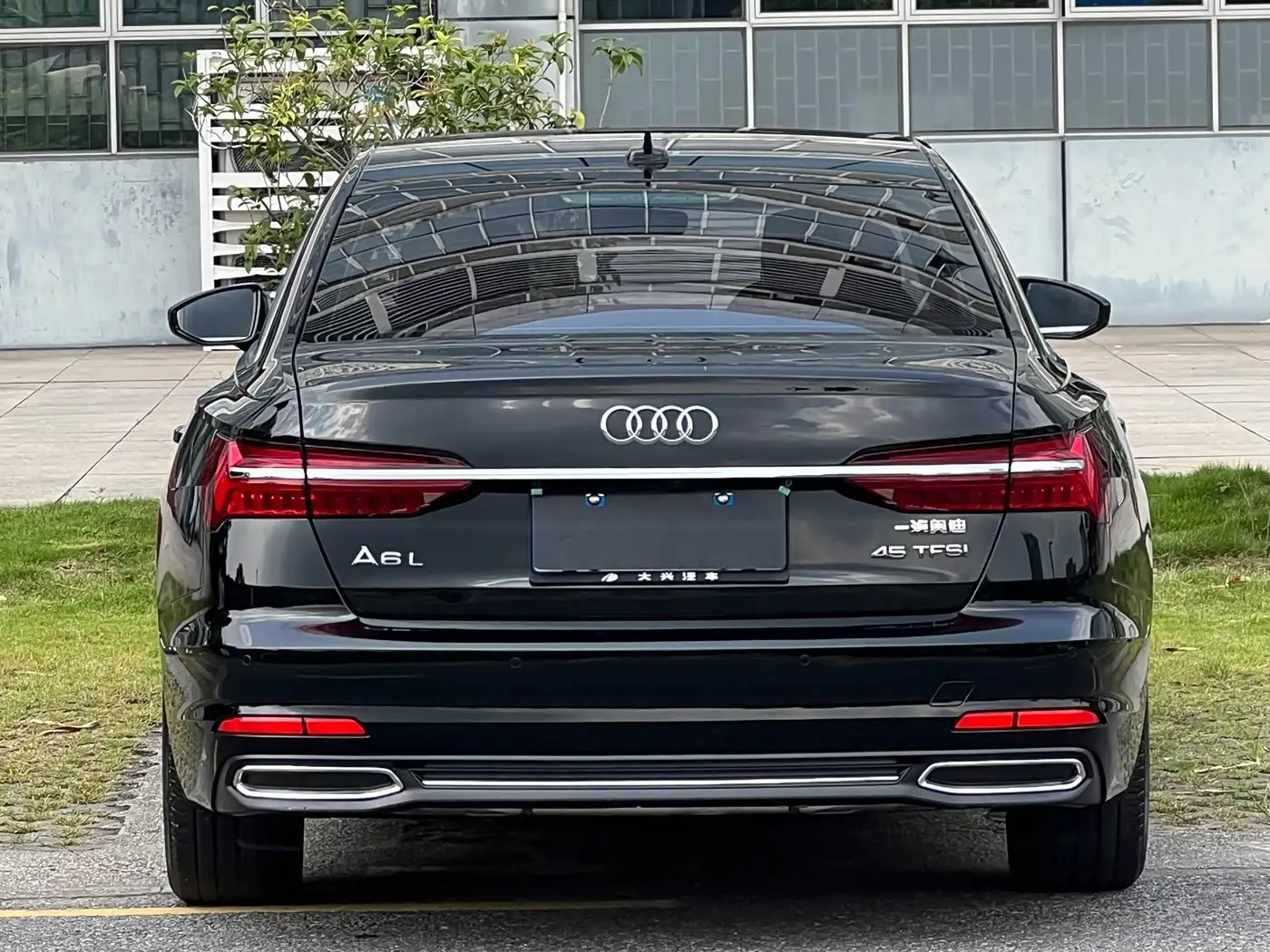 Audi A6L 2022 — Photo 5/20