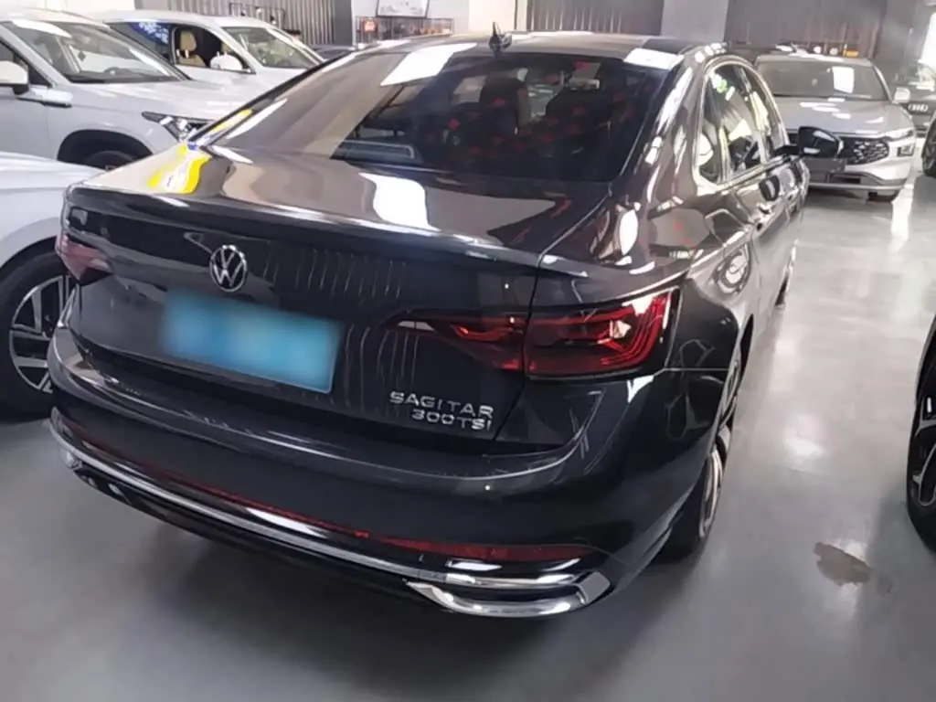 Volkswagen Sagitar 2022 — Photo 7/20