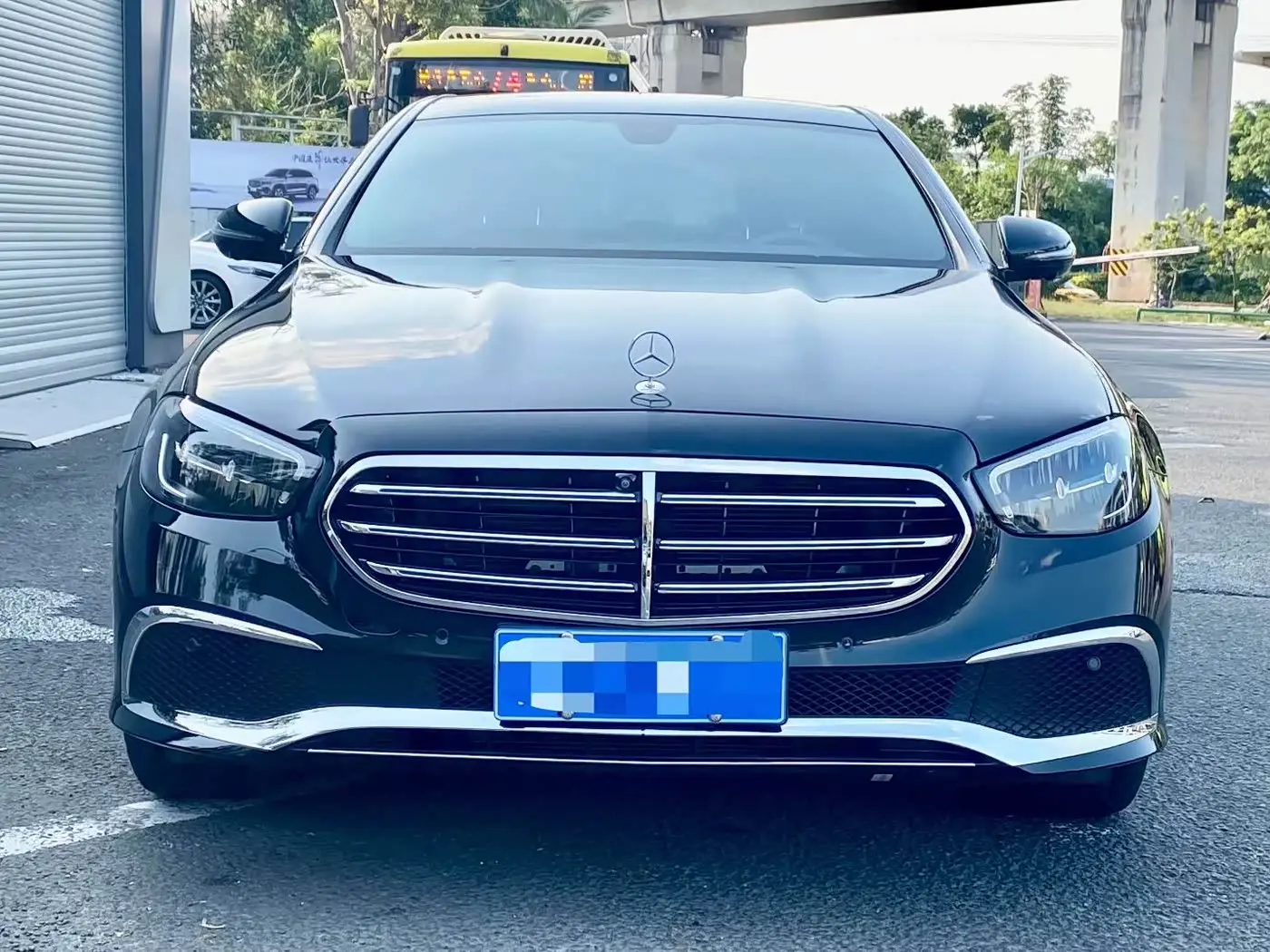 Mercedes-Benz E-Class 2023 — Şəkil 2/9
