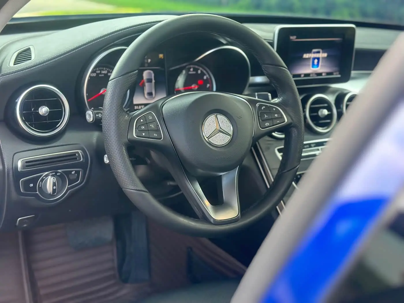 Mercedes-Benz C-Class 2018 — Фото 11/20