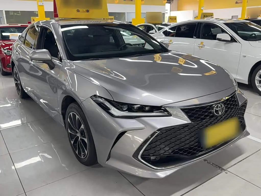 Toyota Avalon 2024 — Photo 8/18