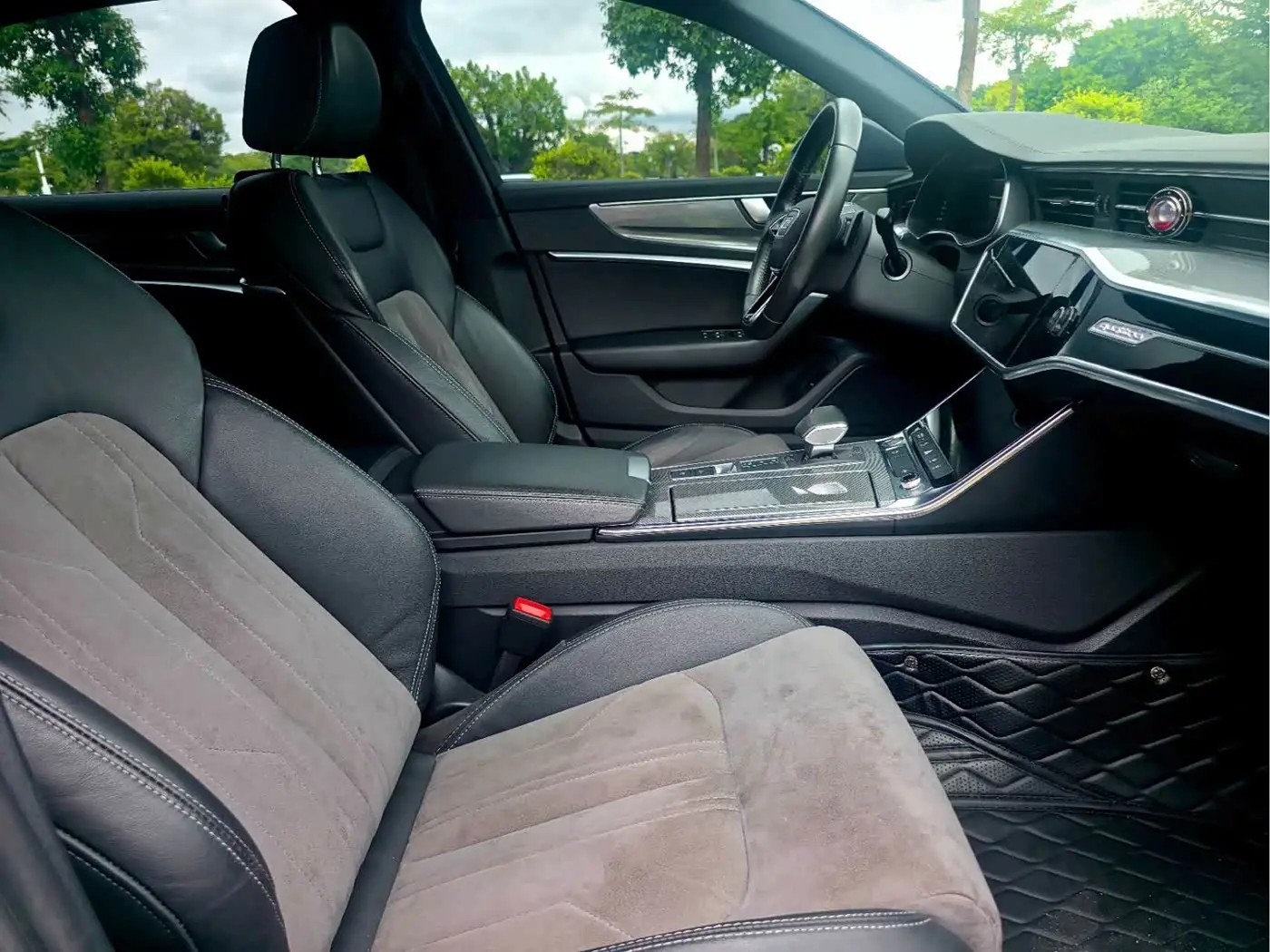 Audi A6L 2020 — Photo 7/10