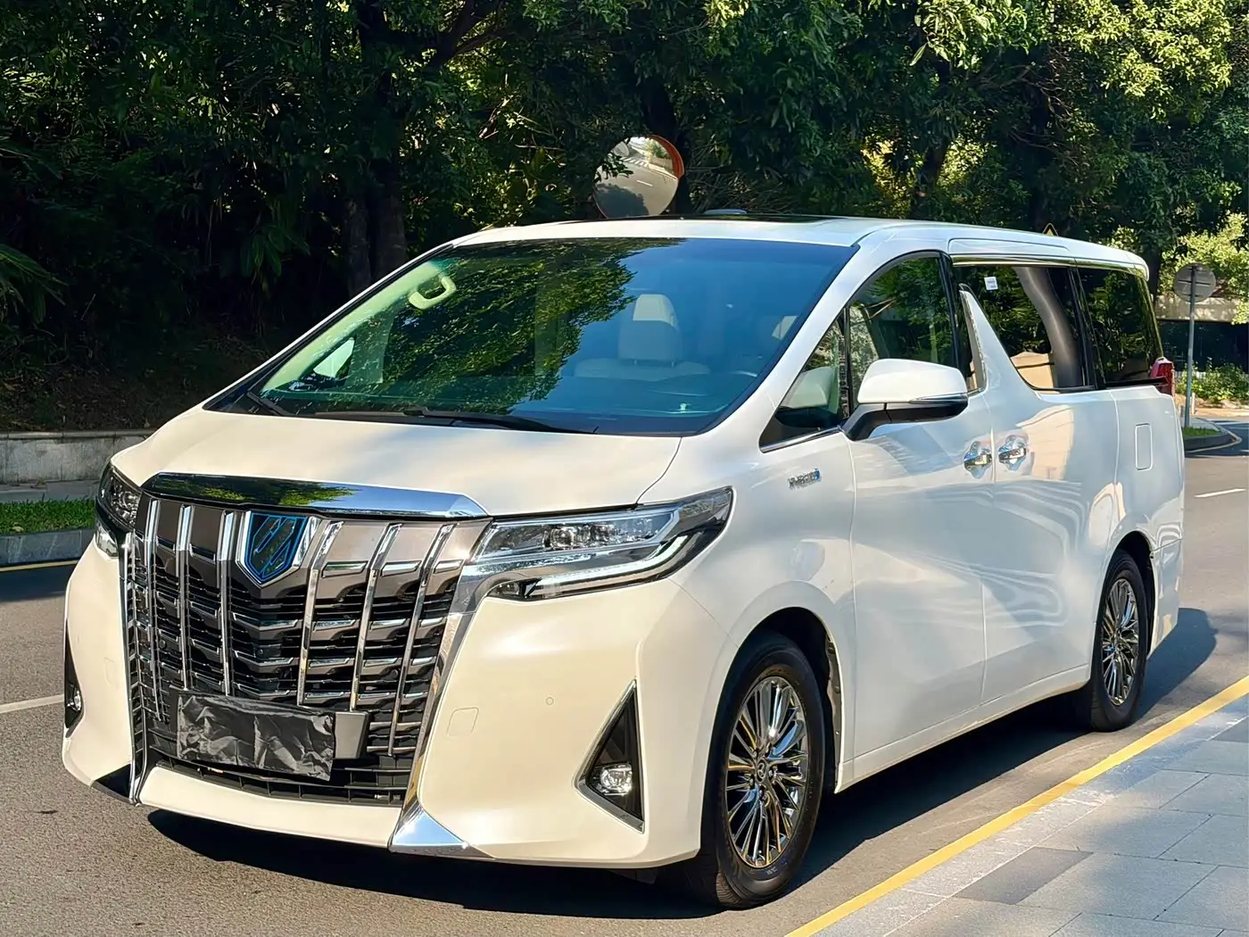 Toyota Alphard, 2020