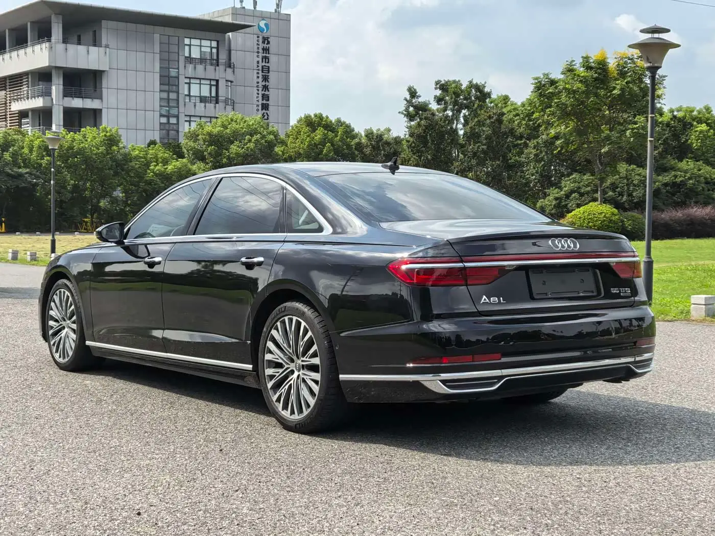 Audi A8 2020 — Photo 19/19