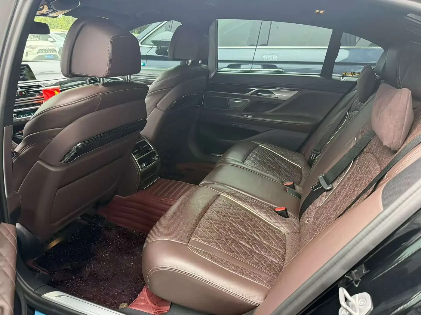 BMW 7 Series 2022 — Photo 3/5