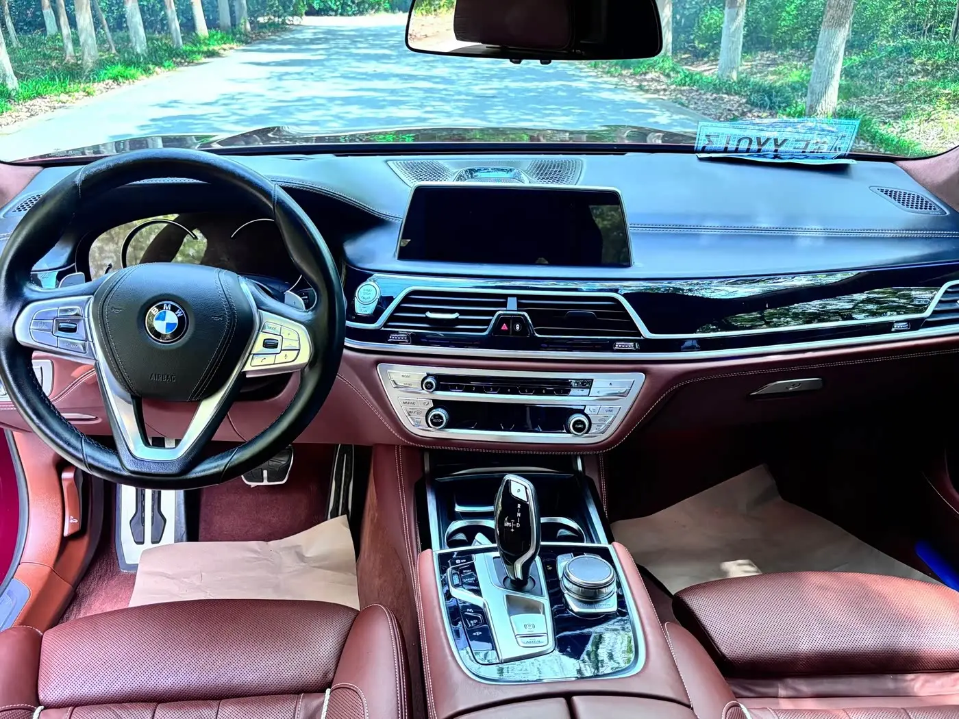 BMW 7 Series 2018 — Photo 5/11