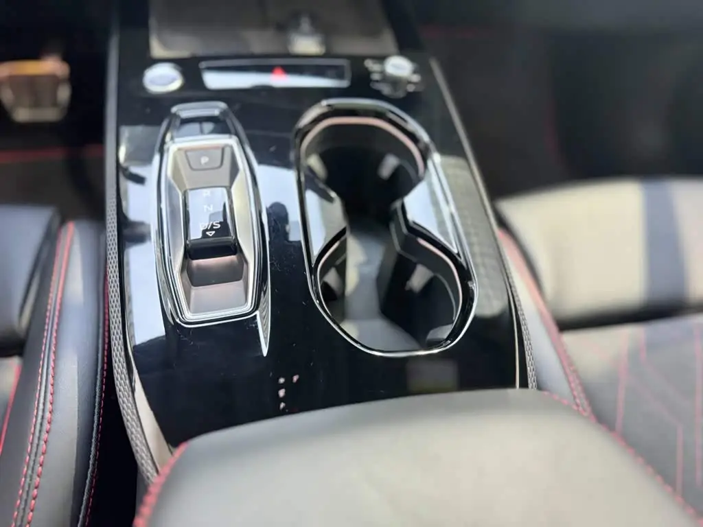 Audi A5L Sportback 2025 — Şəkil 16/20