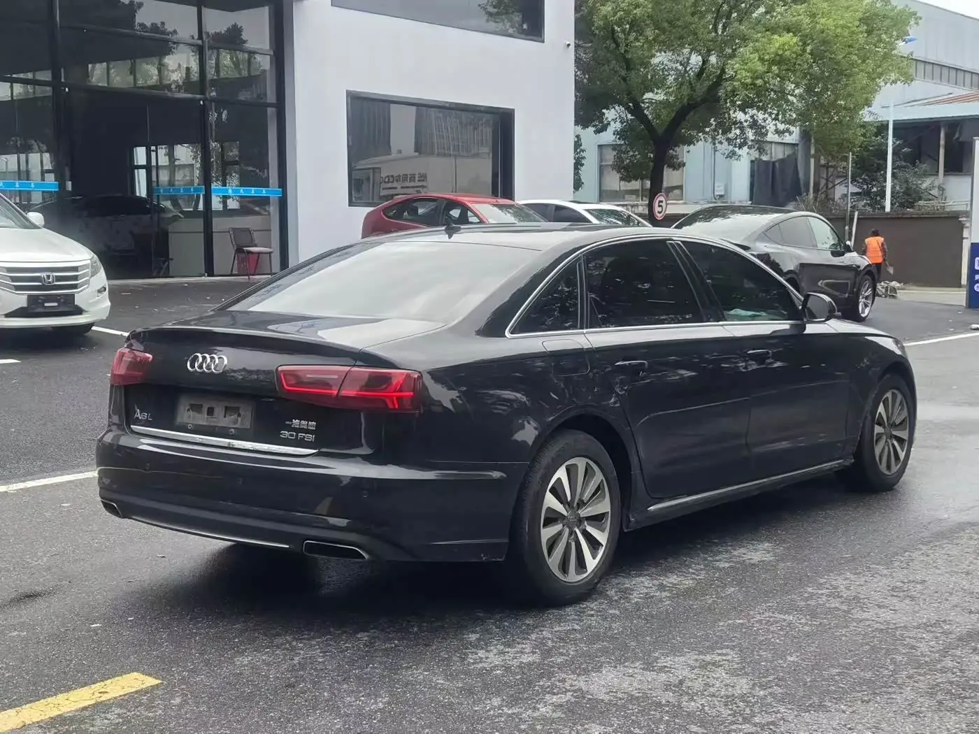 Audi A6L 2017 — Photo 8/8