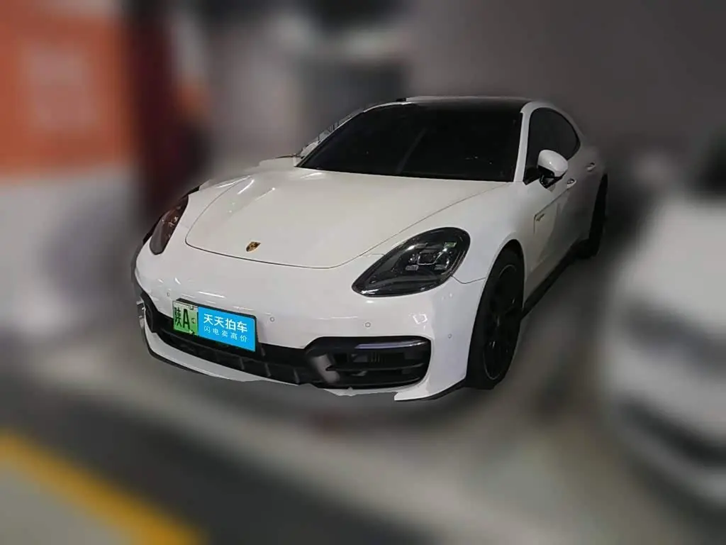 Porsche Panamera New Energy 2020 — Photo 1/13