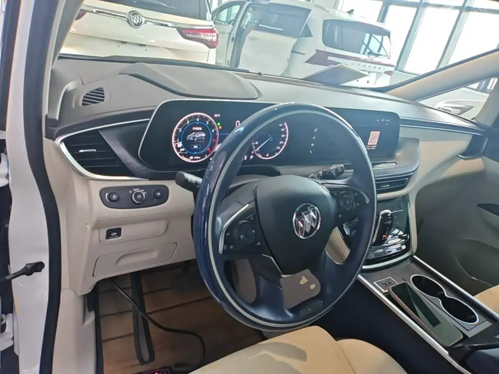 Buick GL8 2020 — Photo 10/20