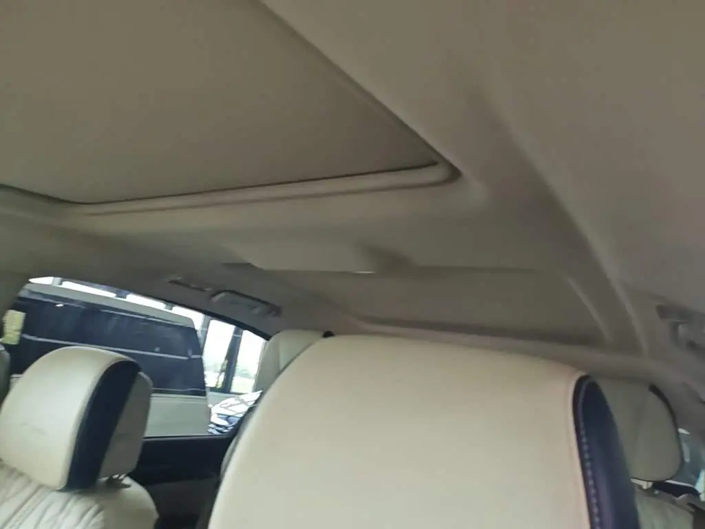 Buick GL8 2020 — Photo 18/20