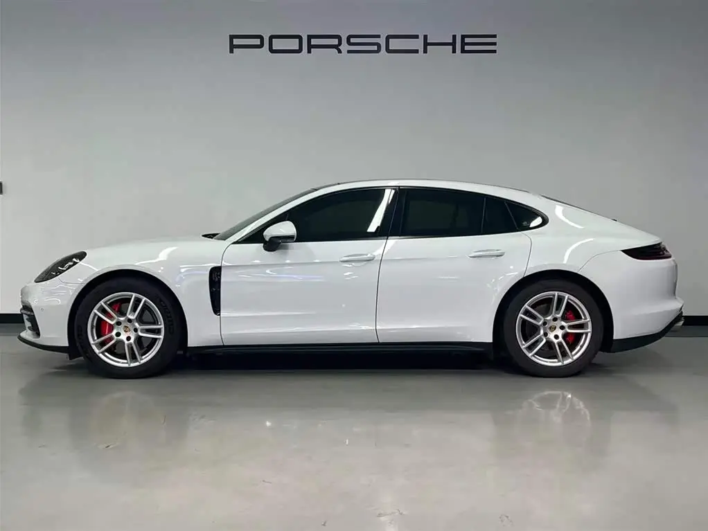 Porsche Panamera 2019 — Photo 4/20