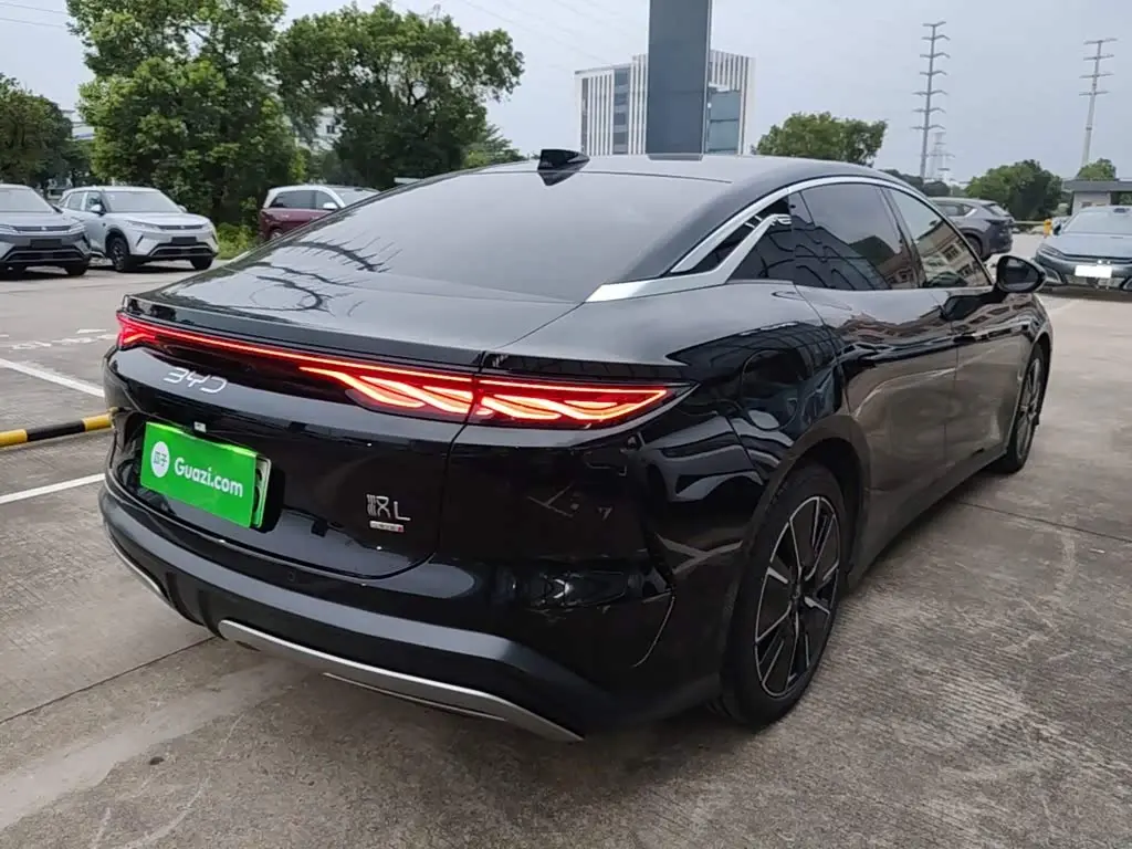 BYD Han L 2025 — Photo 7/20