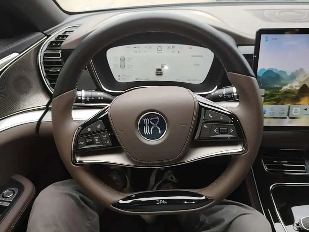 BYD Han 2025 — Şəkil 11/20