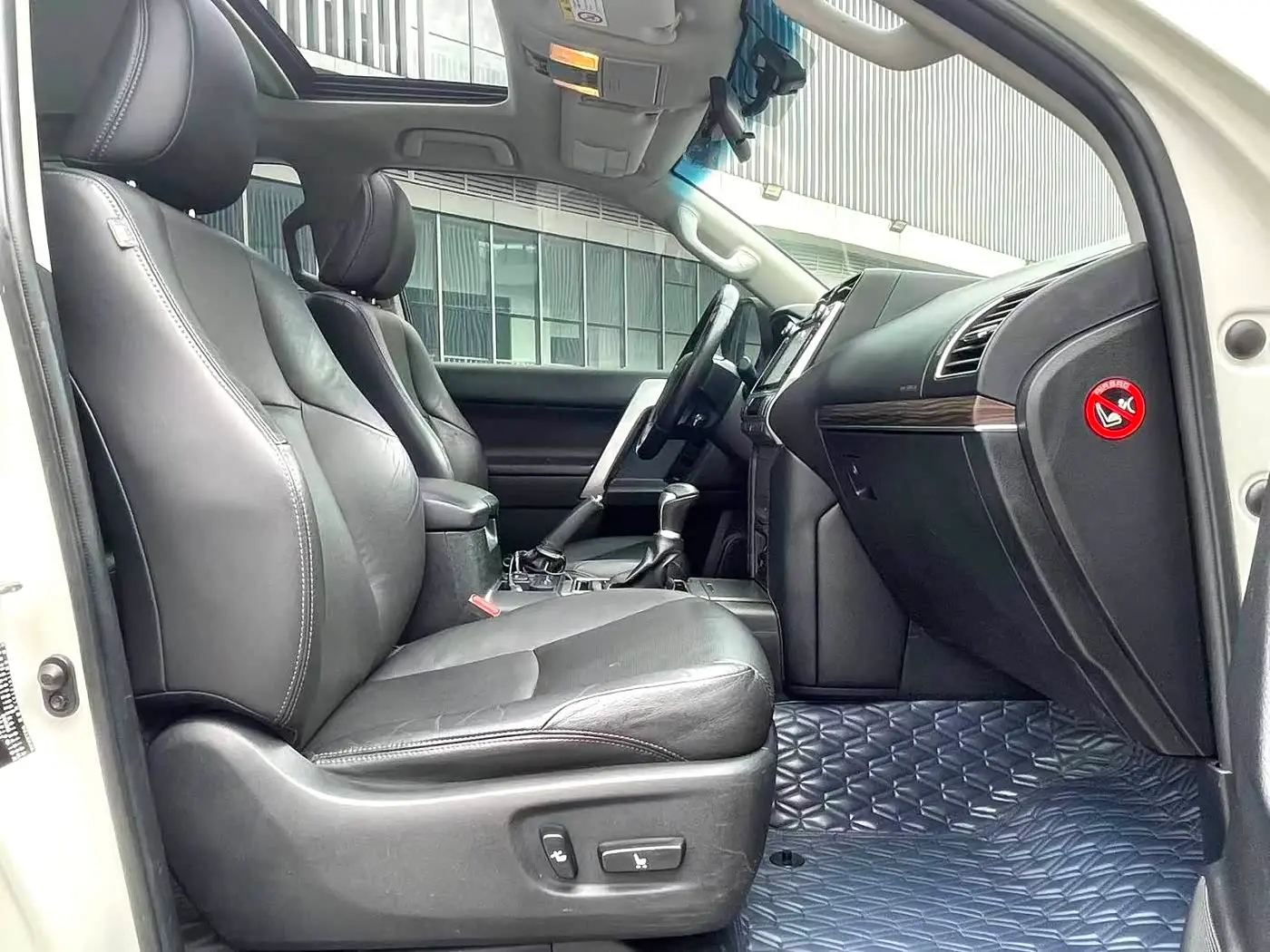 Toyota Prado 2019 — Фото 7/10