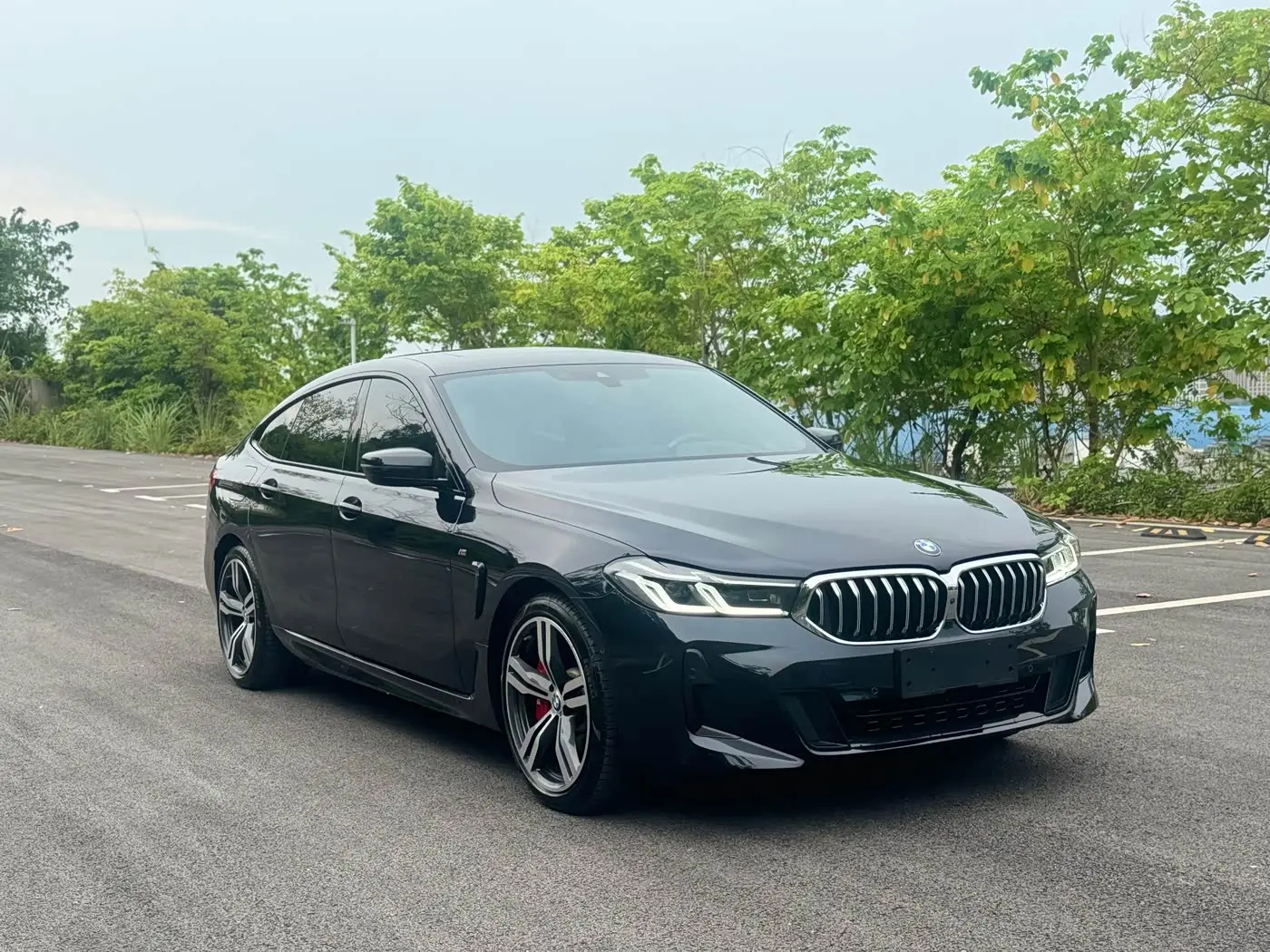 BMW 6 Series GT 2024 — Photo 3/14