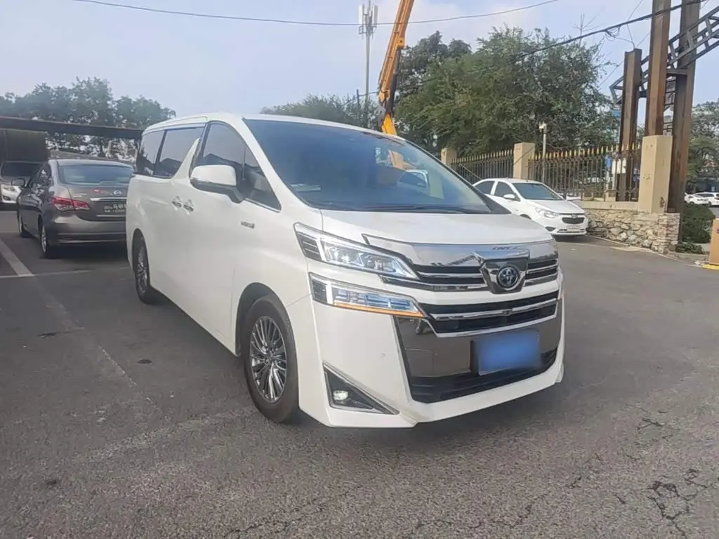 Toyota Vellfire 2021 — Photo 3/19