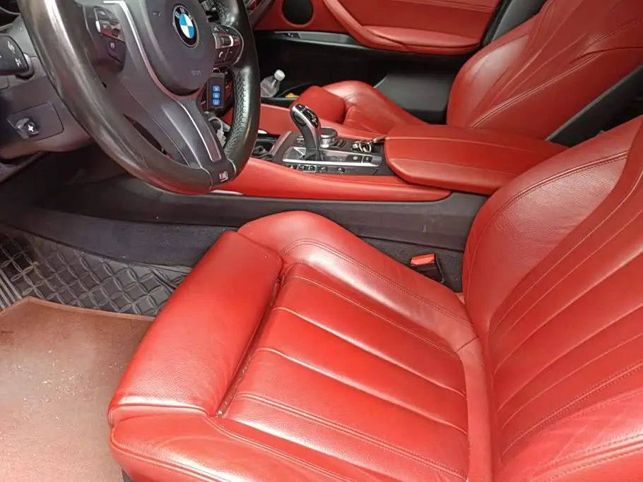 BMW X6 2018 — Photo 9/16