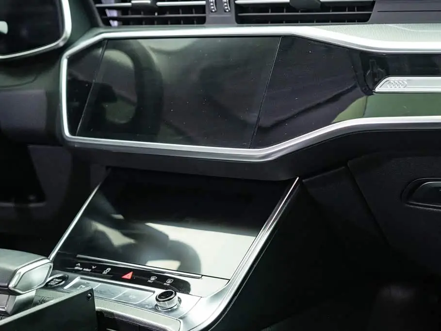Audi A6L 2025 — Photo 14/20