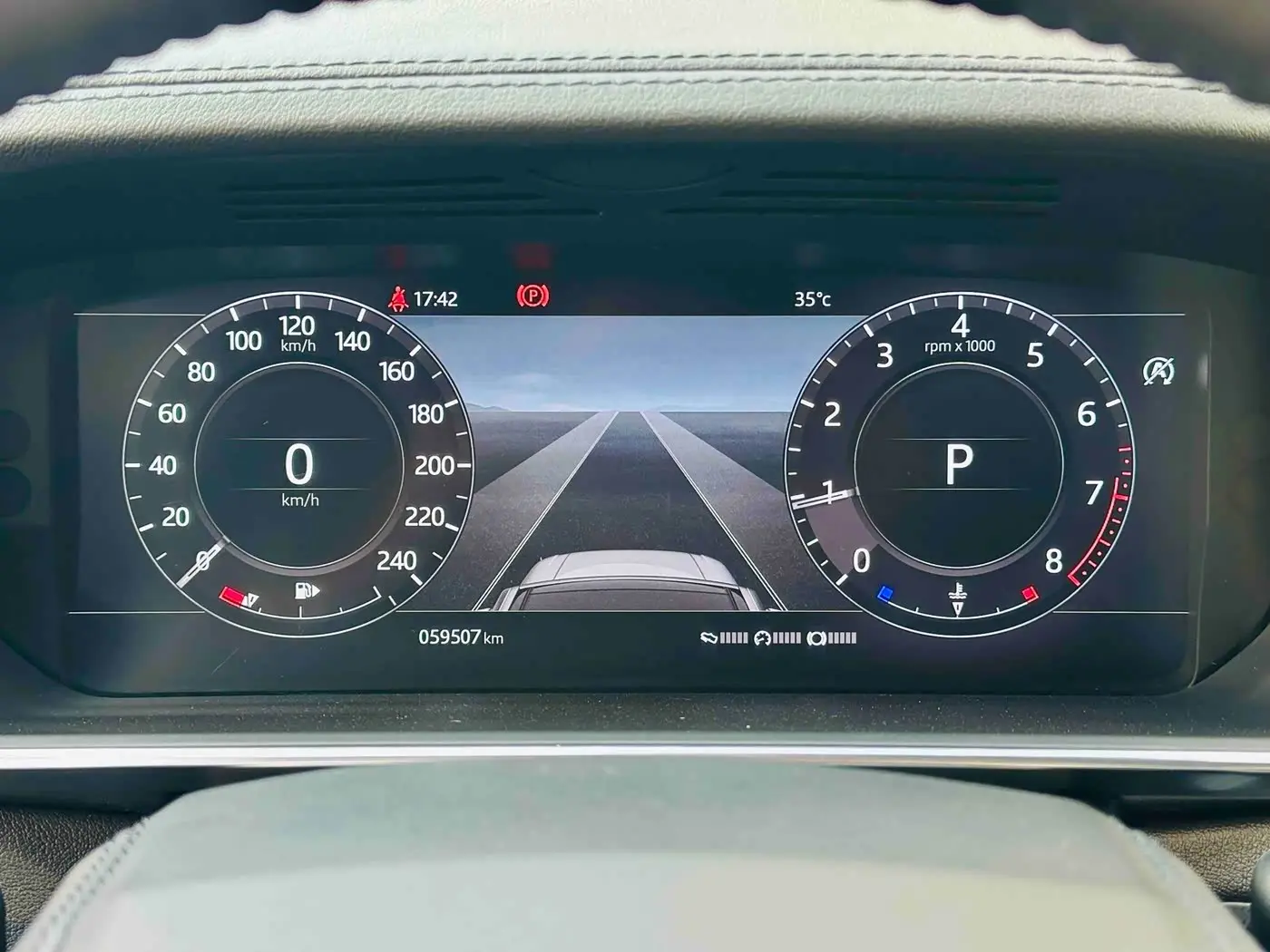 Land Rover Range Rover 2019 — Photo 10/16
